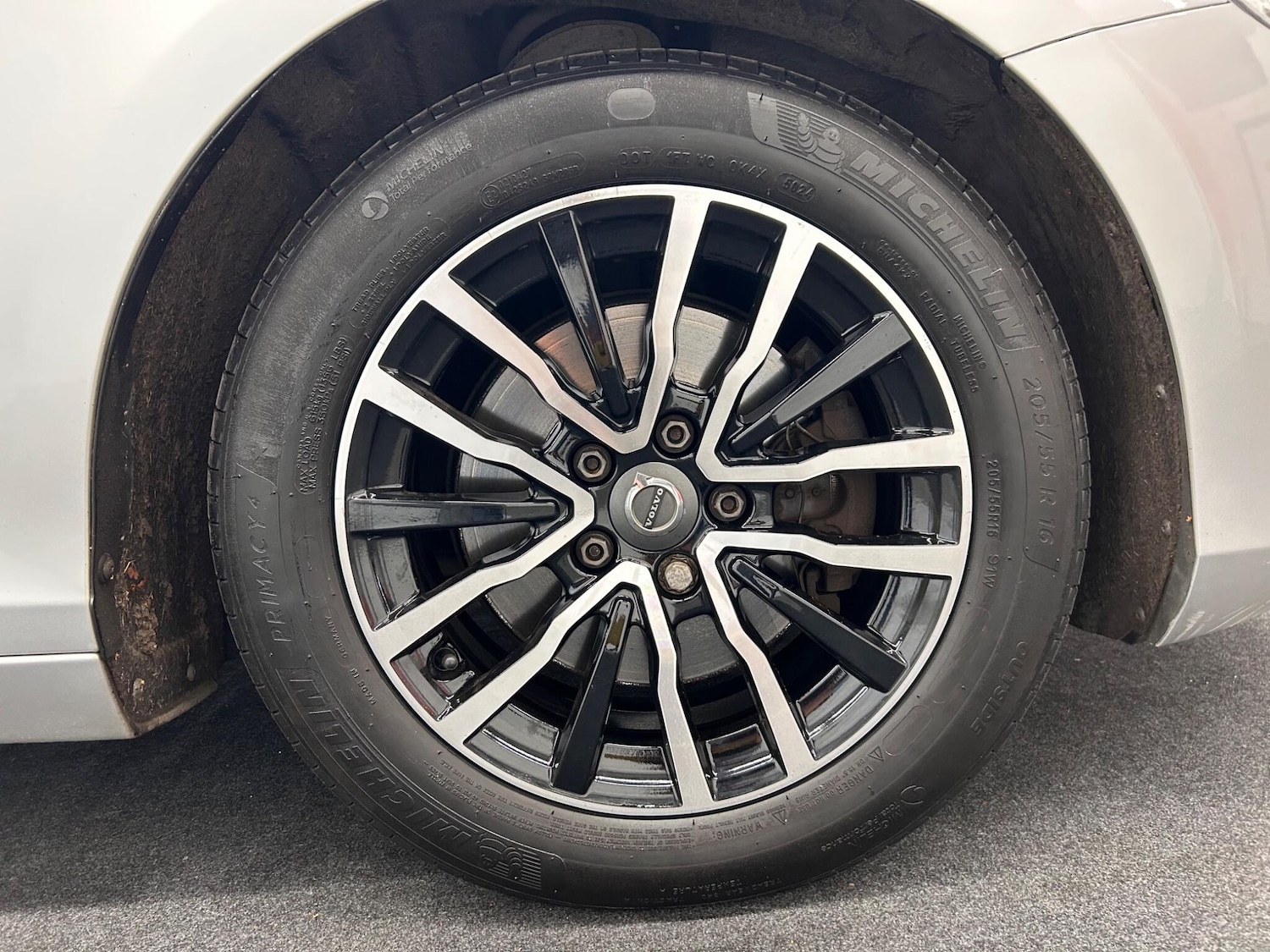 Used Volvo V40 2017 for sale - 76612916: Photo 18