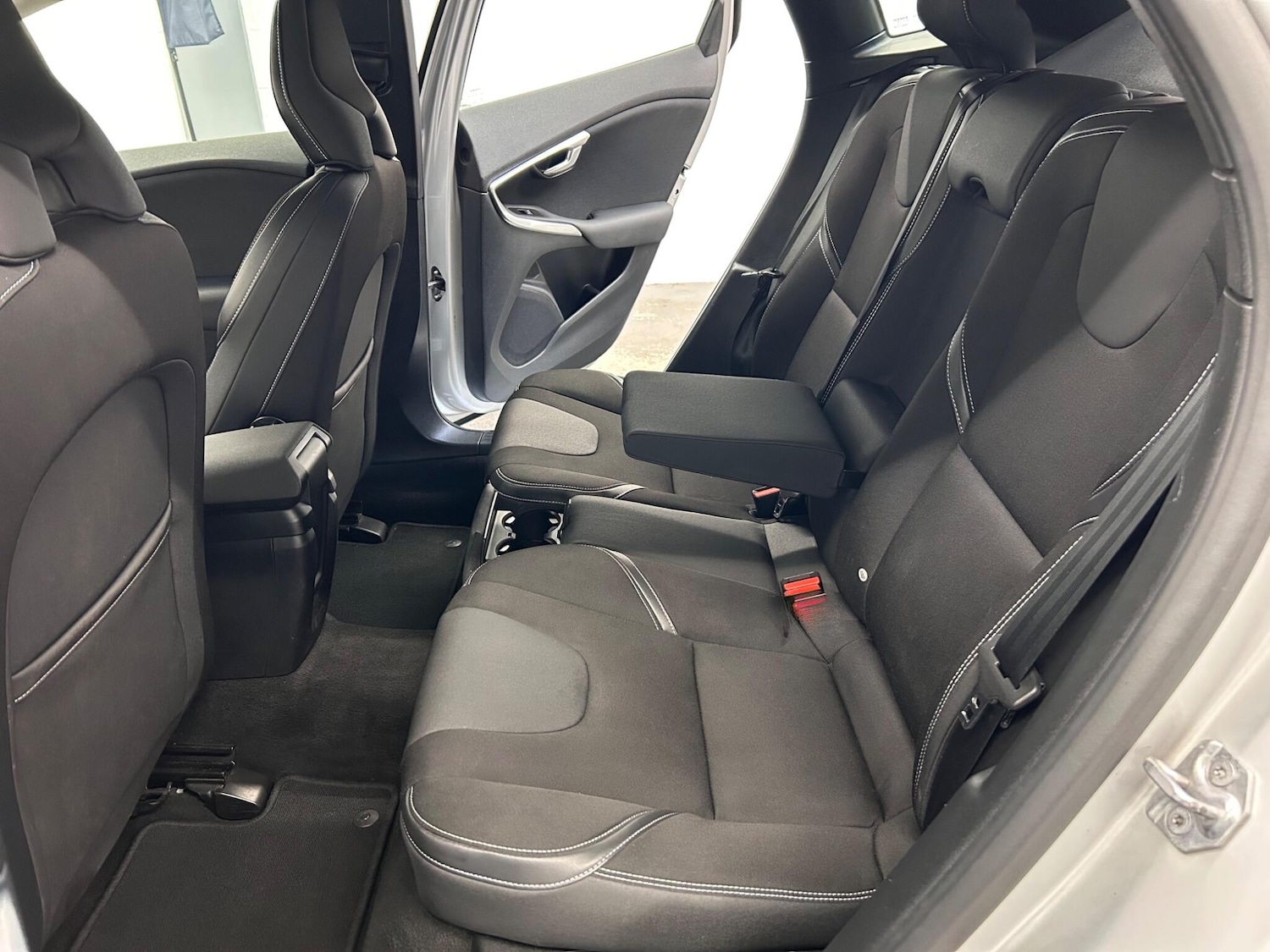 Used Volvo V40 2017 for sale - 76612916: Photo 22