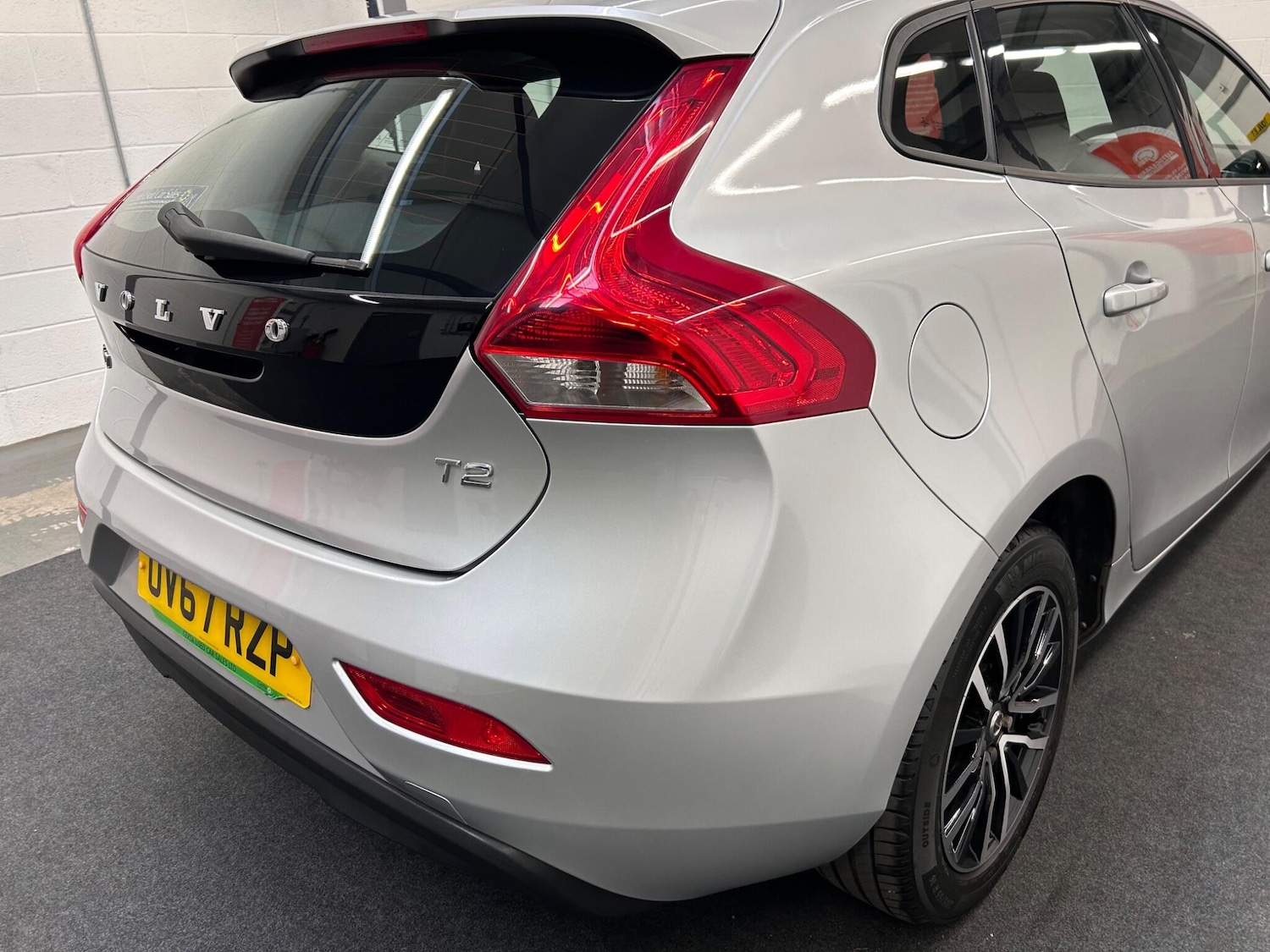 Used Volvo V40 2017 for sale - 76612916: Photo 36
