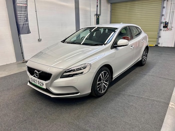 Used Volvo V40 2017 for sale - 76612916: Photo