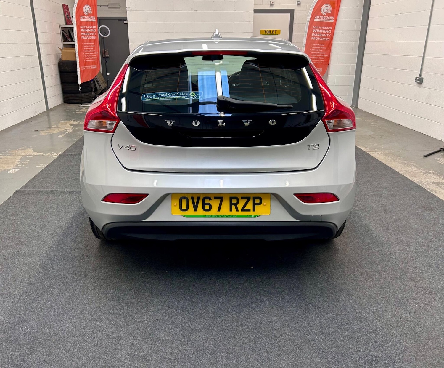 Used Volvo V40 2017 for sale - 76612916: Photo 6