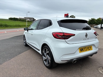 Used Renault Clio 2023 for sale - 78920774: Photo