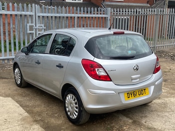 Used Vauxhall Corsa 2011 for sale - 75310564: Photo