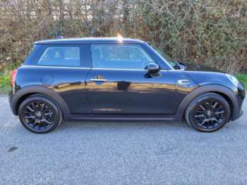 (19) - 1.5 Cooper Classic Euro 6 (s/s) 3dr