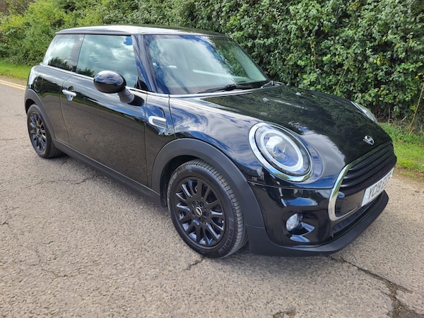 Used MINI Hatch 2019 for sale - 75608775: Photo 2