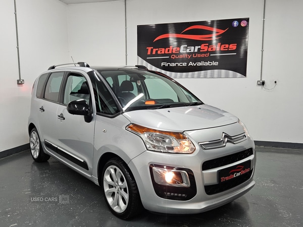 Used Citroen C3 Picasso 2017 for sale - 76240528: Photo 2