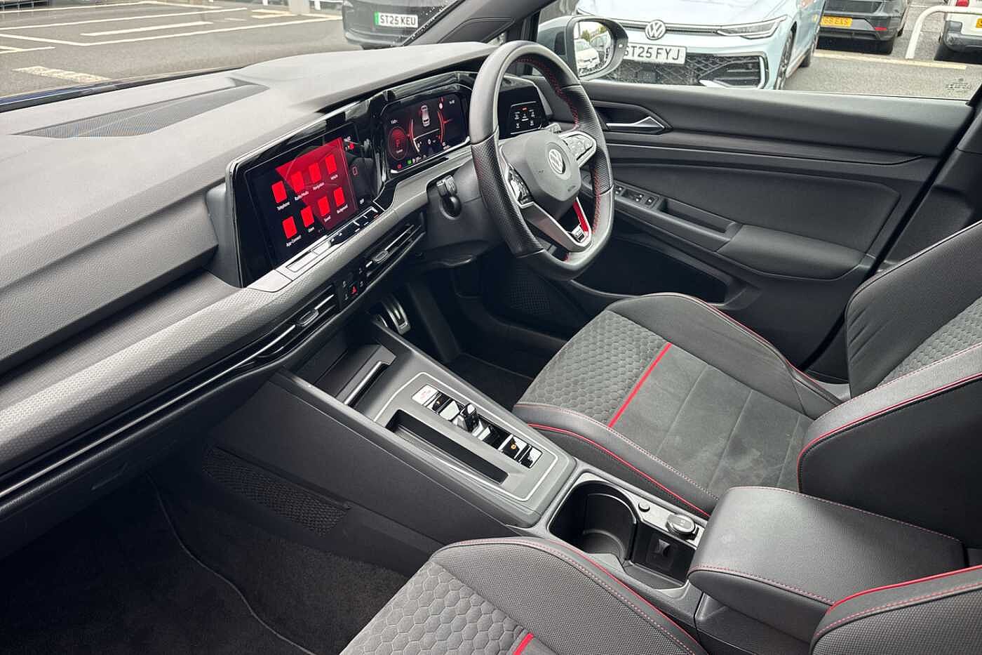 Used Volkswagen Golf 2021 for sale - 76674588: Photo 2