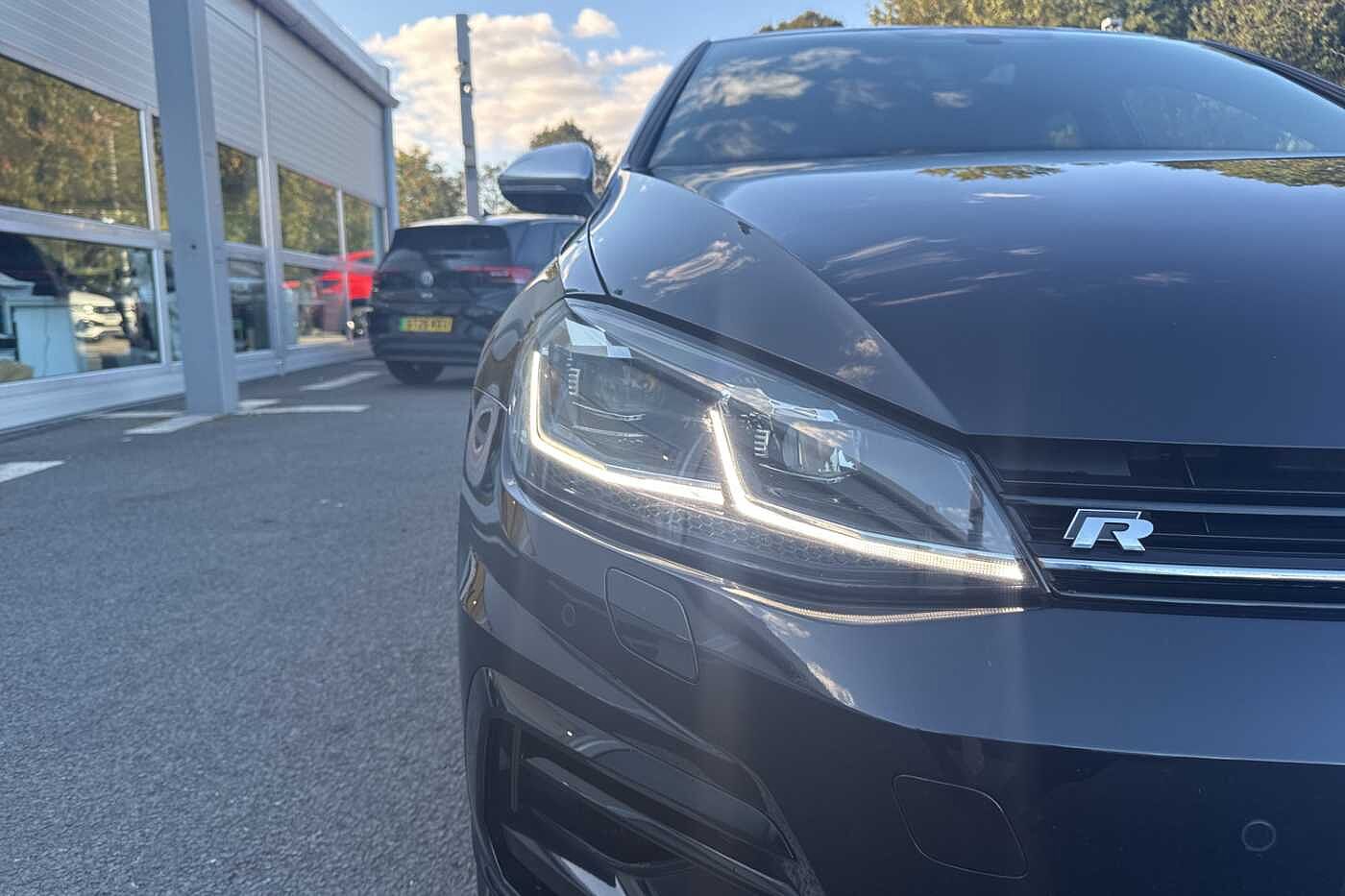 Used Volkswagen Golf 2018 for sale - 76673428: Photo 10