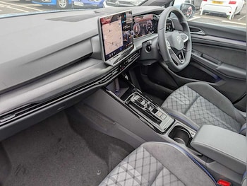 Used Volkswagen Golf 2025 for sale - 78473559: Photo