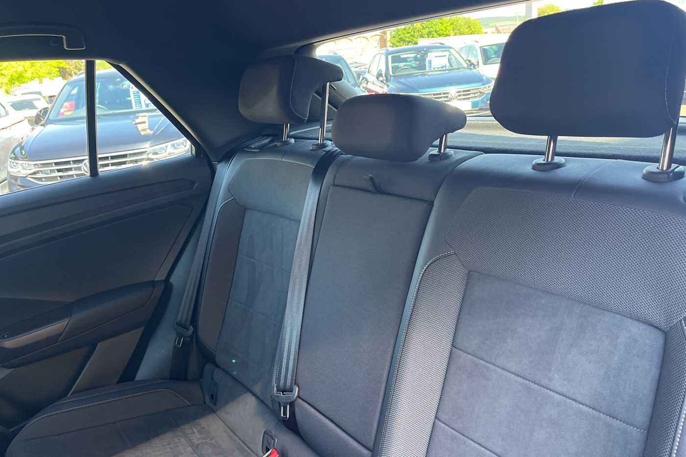 Used Volkswagen T-Roc 2022 for sale - 76675102: Photo 10