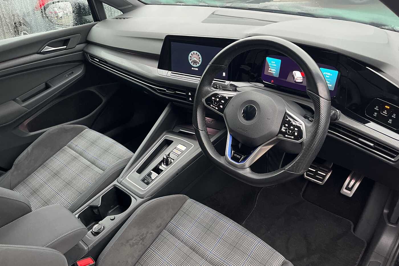 Used Volkswagen Golf 2020 for sale - 77257915: Photo 6