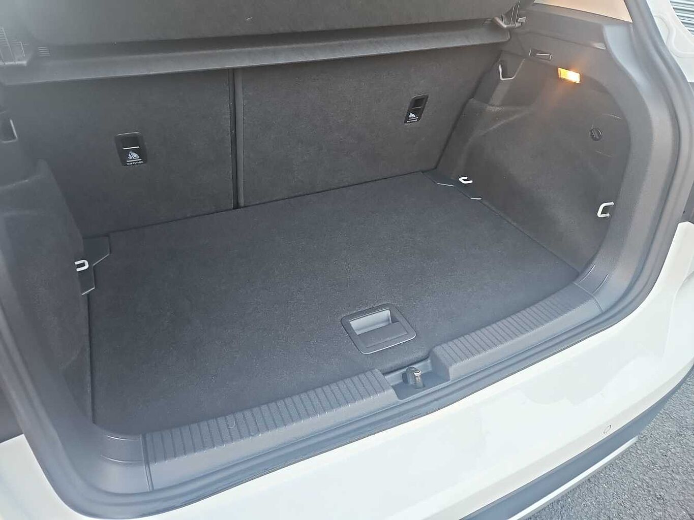 Used Volkswagen T-Cross 2022 for sale - 77220150: Photo 8