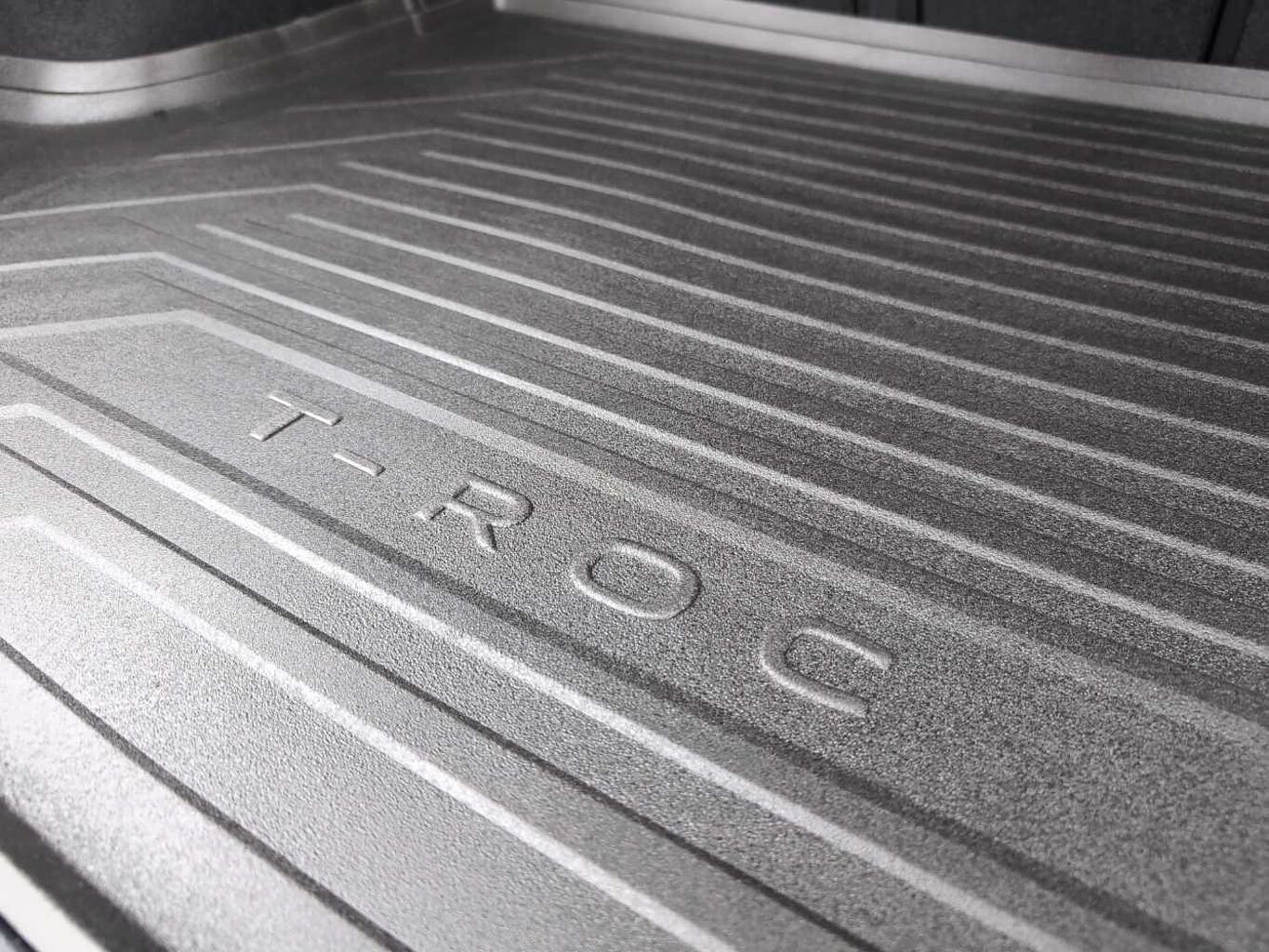 Used Volkswagen T-Roc 2022 for sale - 77812683: Photo 10