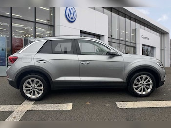 Used Volkswagen T-Roc 2025 for sale - 76680713: Photo