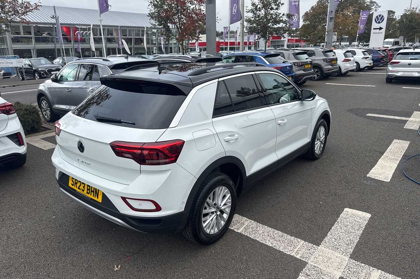 Used Volkswagen T-Roc 2023 for sale - 76675725: Photo 10