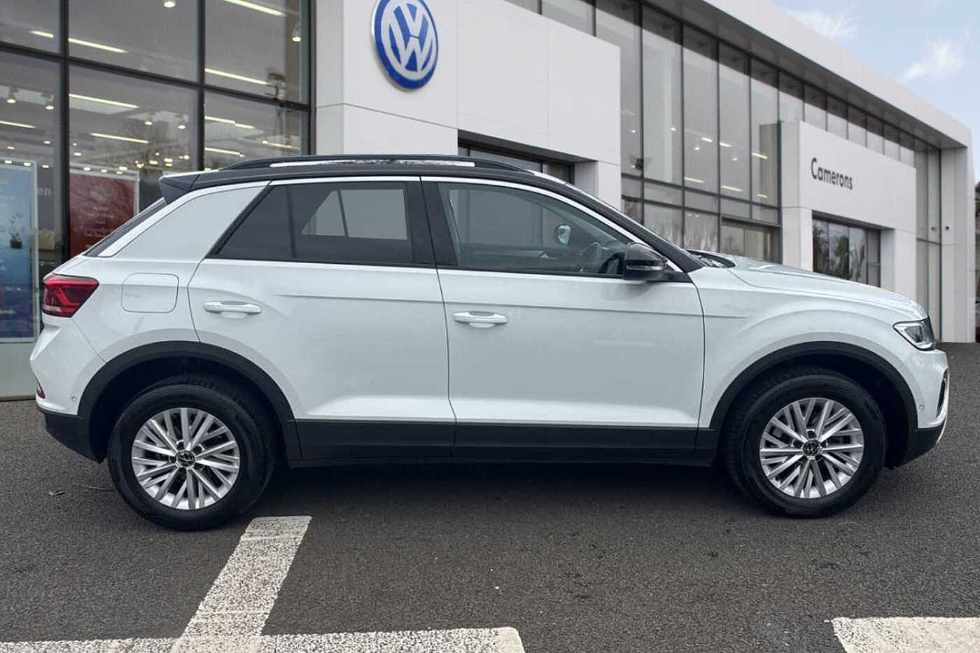 Used Volkswagen T-Roc 2023 for sale - 76675725: Photo 4