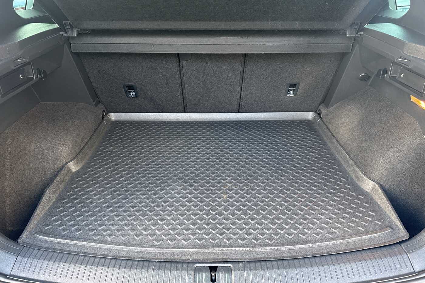 Used Volkswagen Tiguan 2021 for sale - 76674603: Photo 8