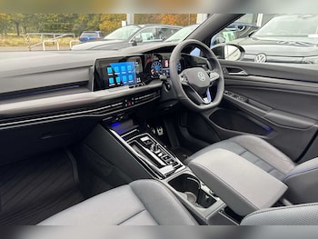 Used Volkswagen Golf 2023 for sale - 76676111: Photo