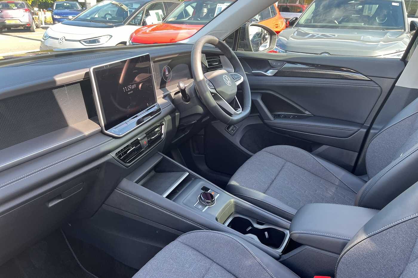 Used Volkswagen Touran 2025 for sale - 76680448: Photo 2