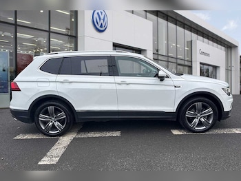 Used Volkswagen Tiguan Allspace 2018 for sale - 76673831: Photo