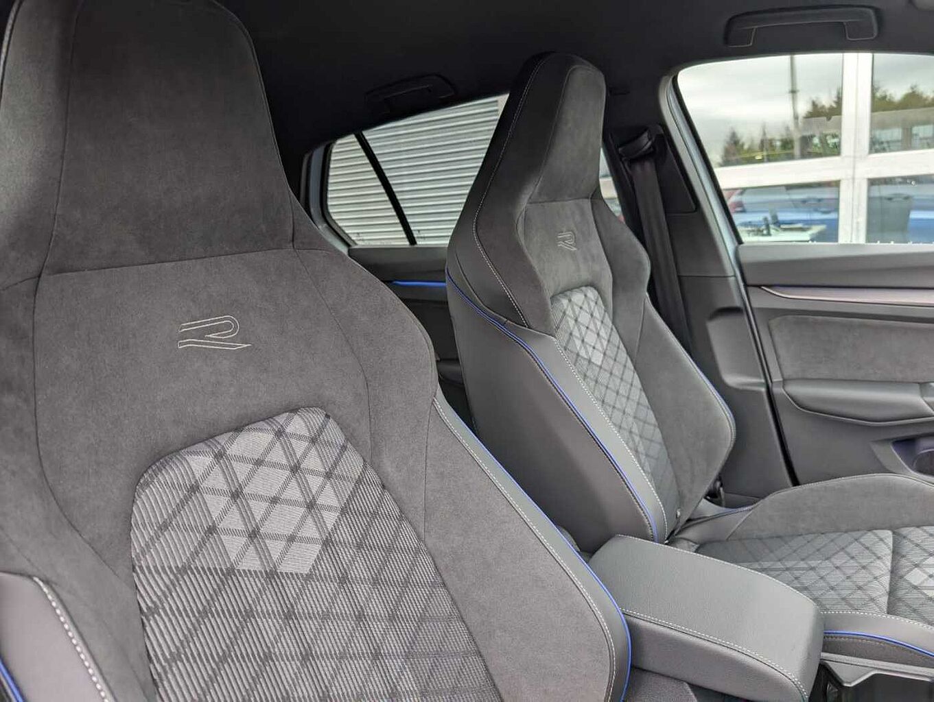 Used Volkswagen Golf 2025 for sale - 77742397: Photo 7