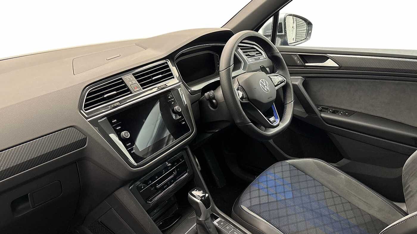 Used Volkswagen Tiguan 2023 for sale - 76676752: Photo 2