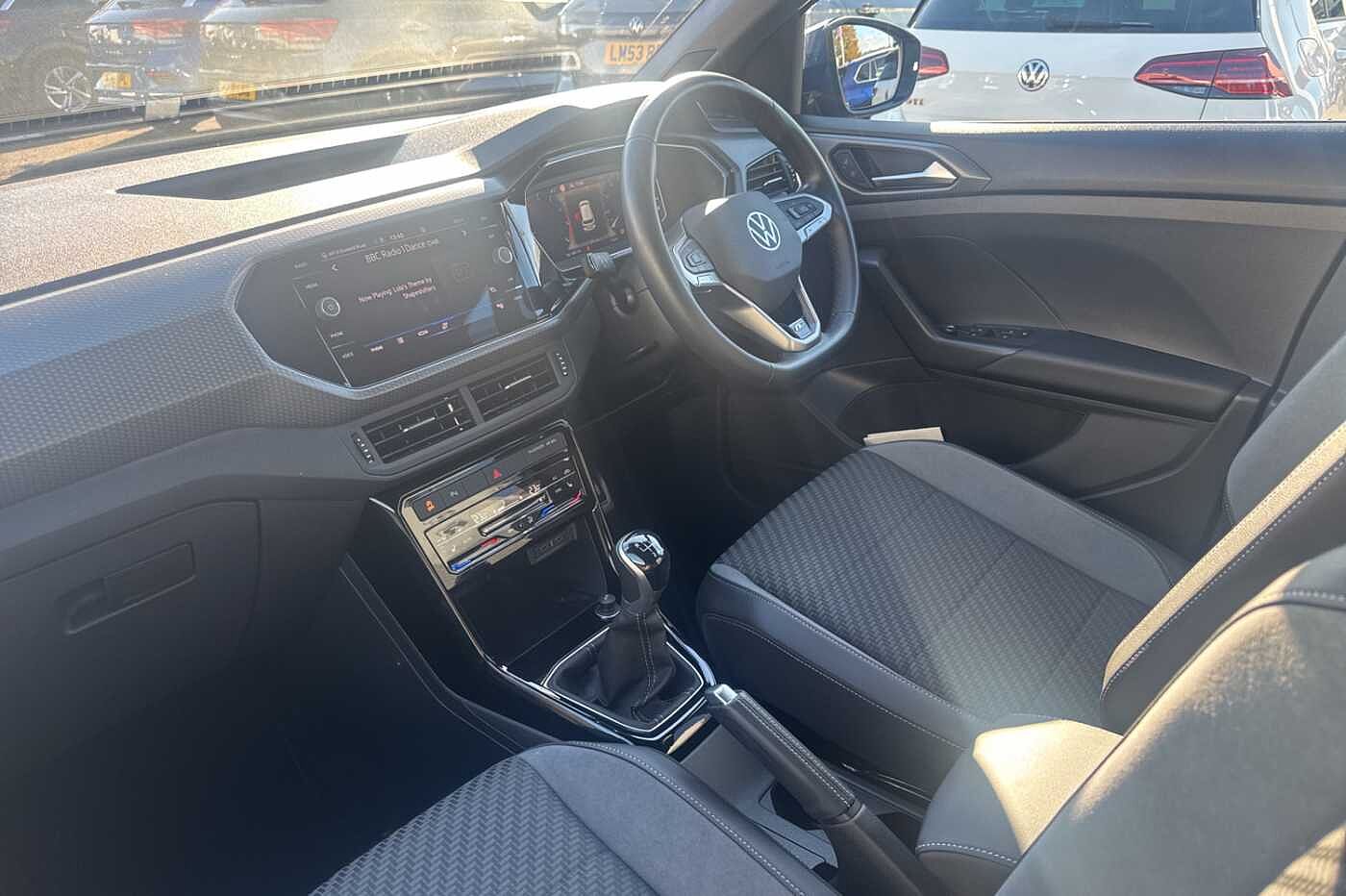 Used Volkswagen T-Cross 2022 for sale - 76674133: Photo 2