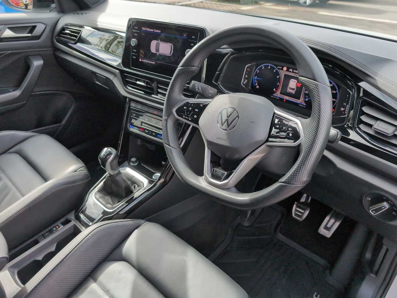 Used Volkswagen T-Roc 2022 for sale - 76675332: Photo 6