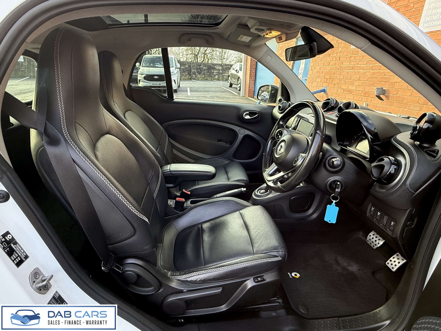 Used smart fortwo 2016 for sale - 76836471: Photo 25