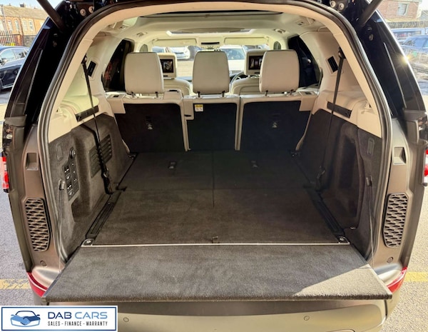 Used Land Rover Discovery 2017 for sale - 74707854: Photo 68