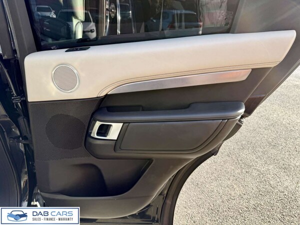 Used Land Rover Discovery 2017 for sale - 74707854: Photo 81