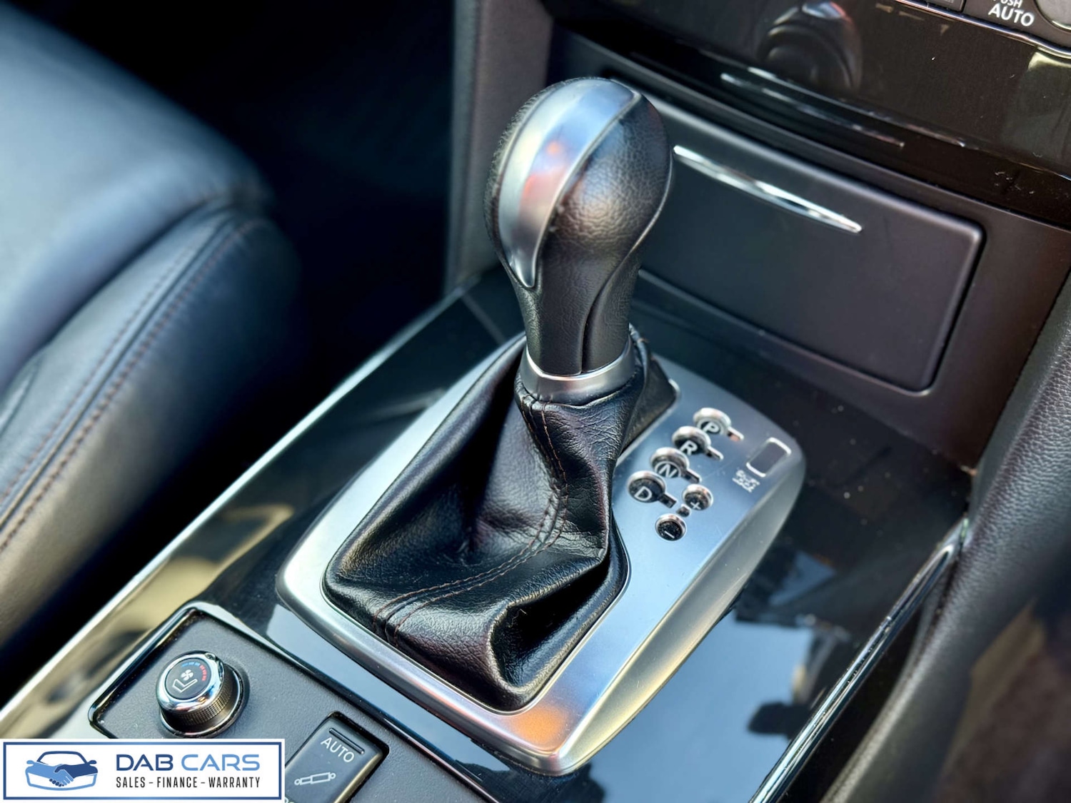 Used Infiniti QX70 2014 for sale - 76184927: Photo 11