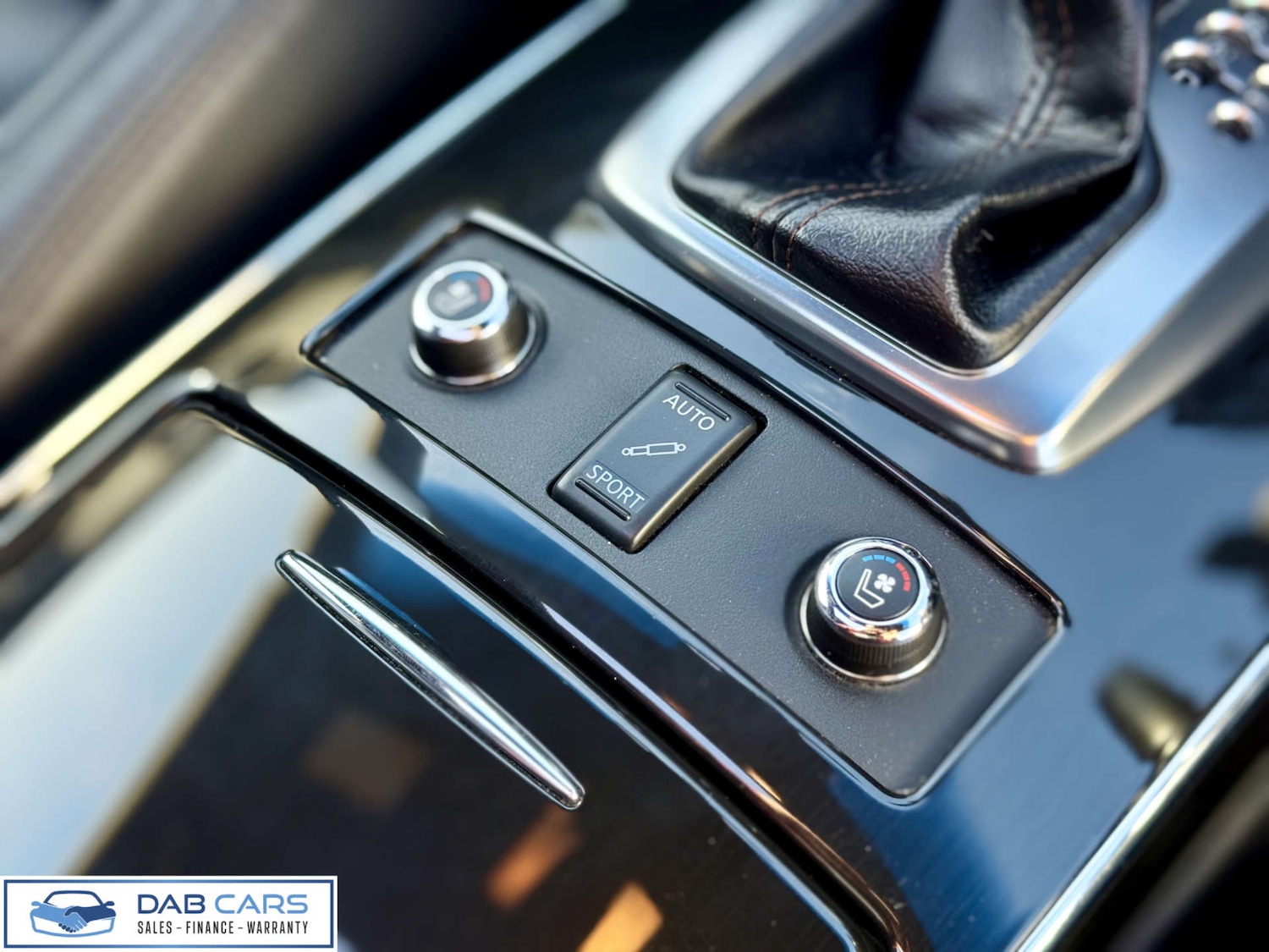 Used Infiniti QX70 2014 for sale - 76184927: Photo 13