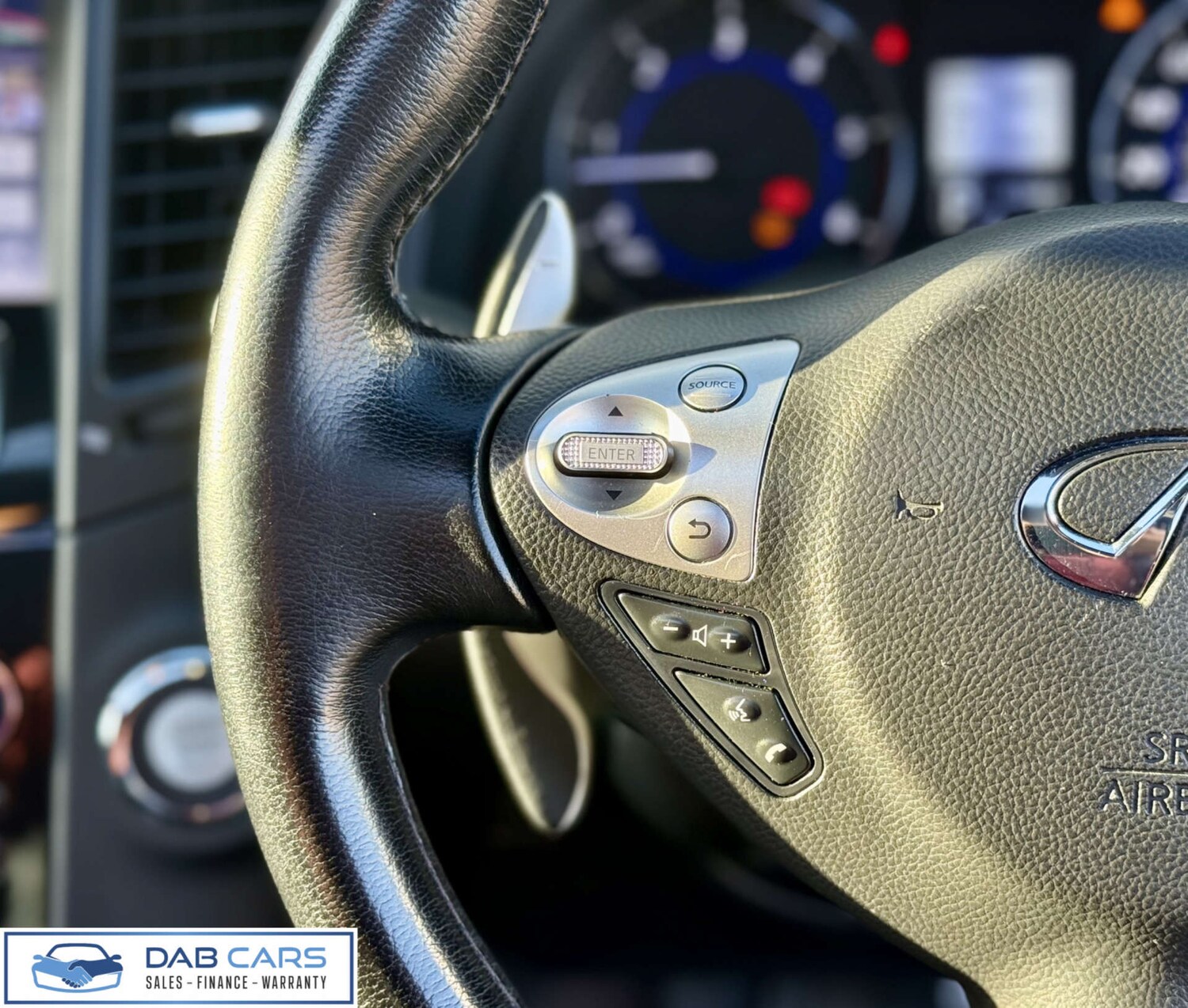 Used Infiniti QX70 2014 for sale - 76184927: Photo 21