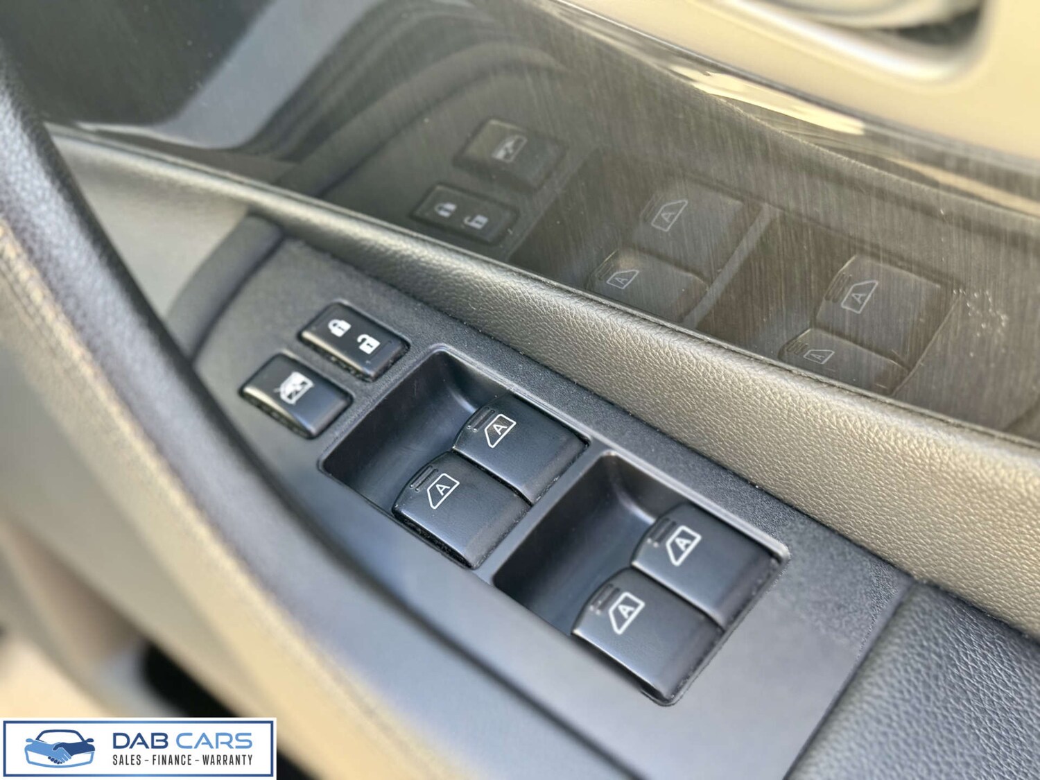 Used Infiniti QX70 2014 for sale - 76184927: Photo 26