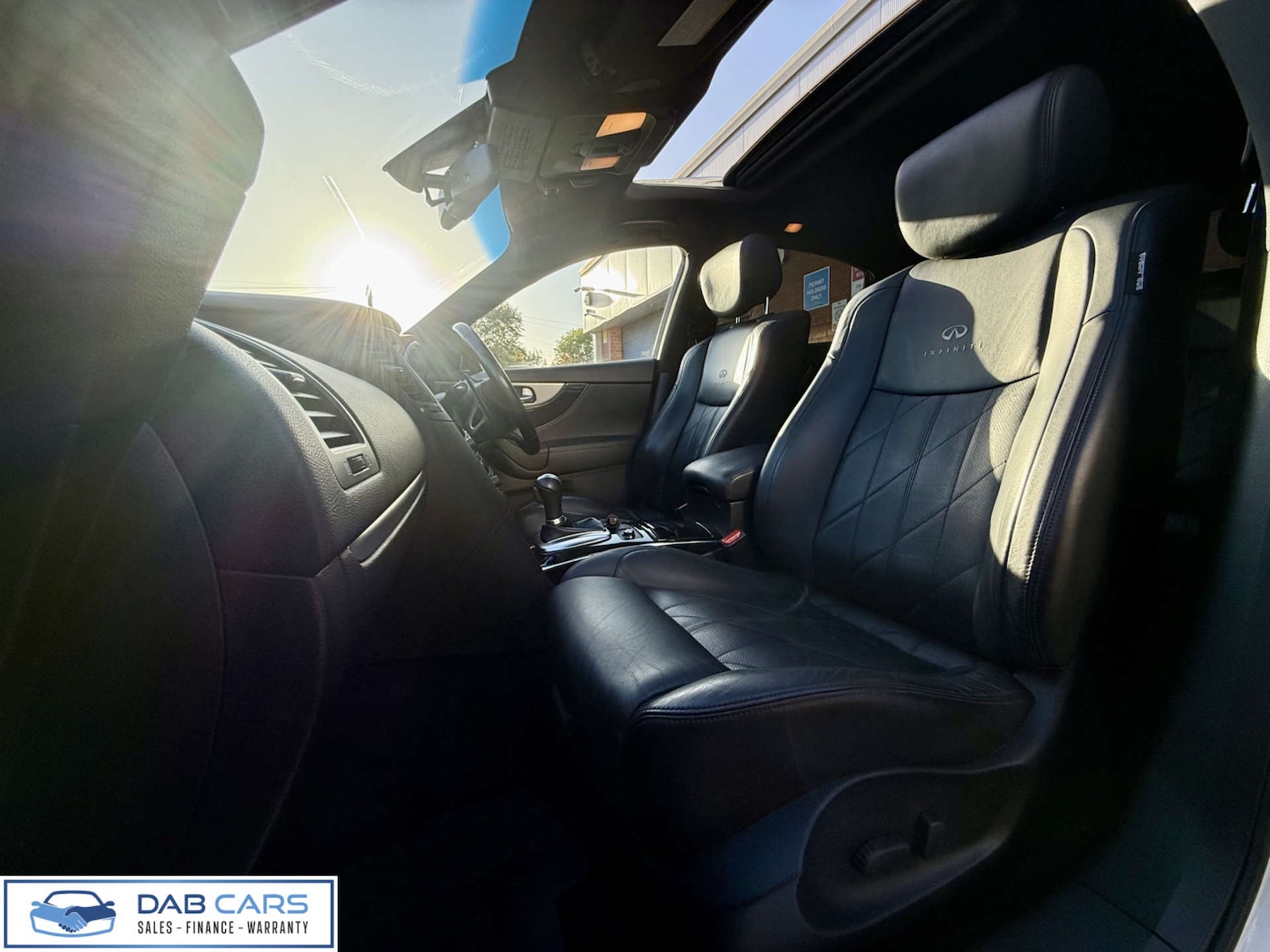 Used Infiniti QX70 2014 for sale - 76184927: Photo 61