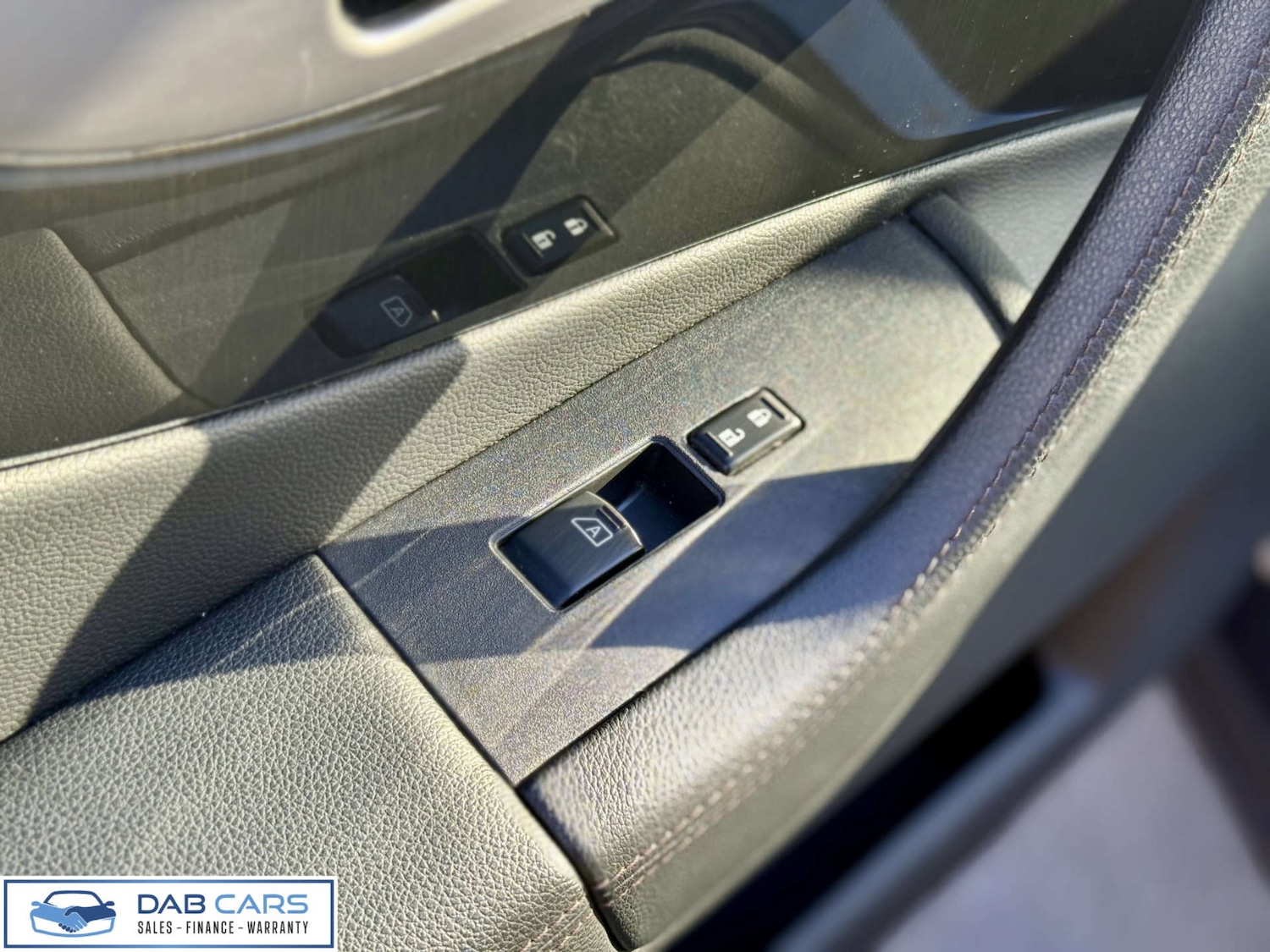 Used Infiniti QX70 2014 for sale - 76184927: Photo 68