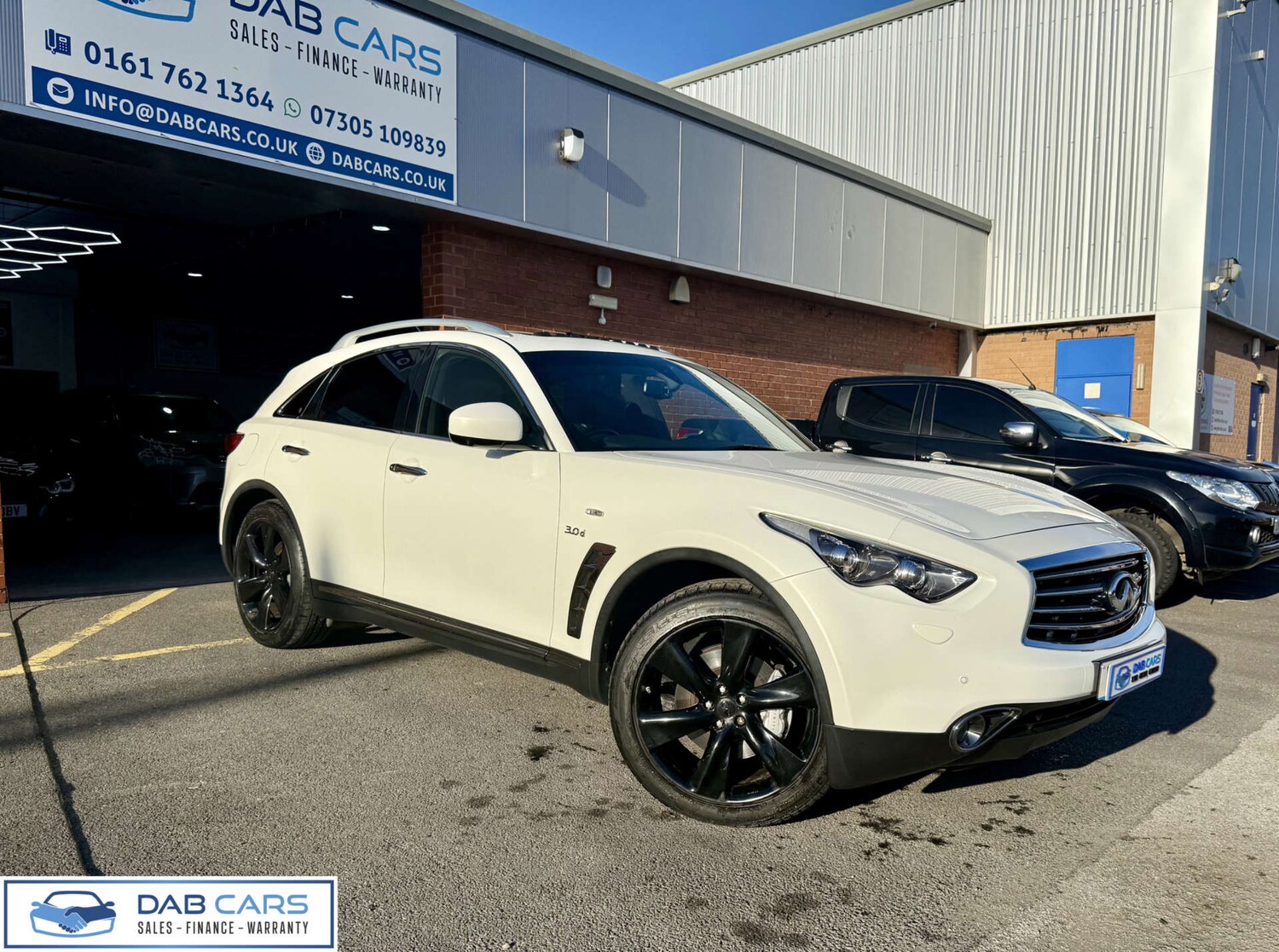 Used Infiniti QX70 2014 for sale - 76184927: Photo 70