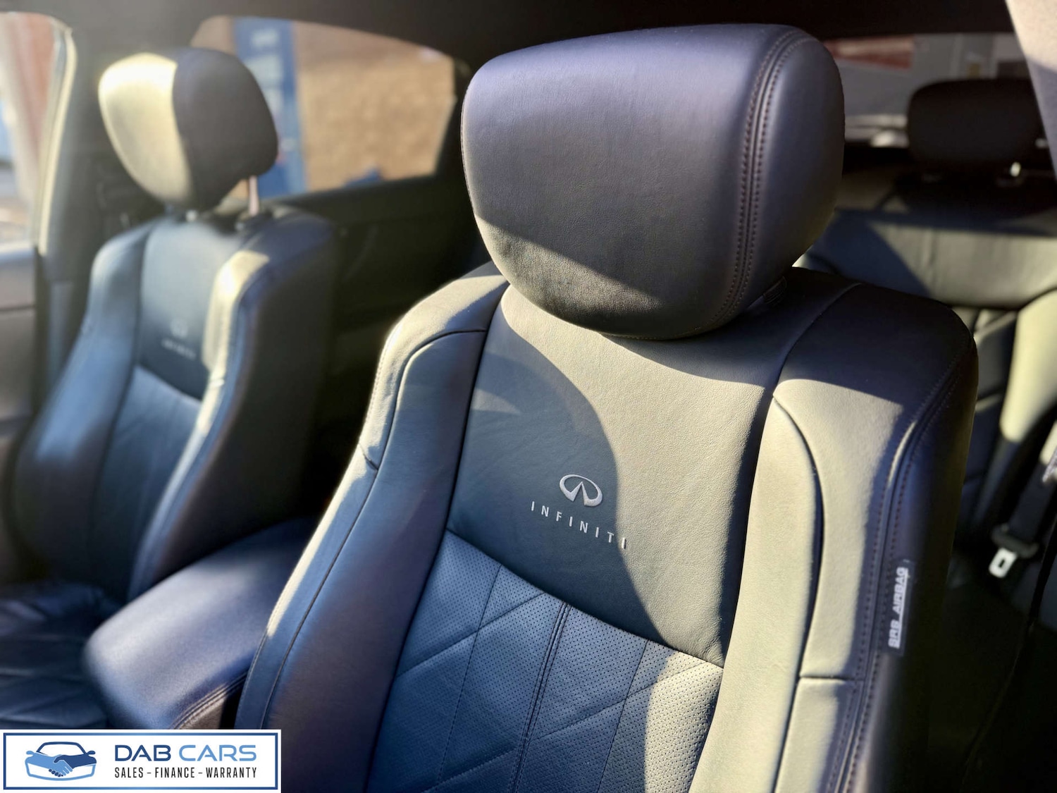 Used Infiniti QX70 2014 for sale - 76184927: Photo 71