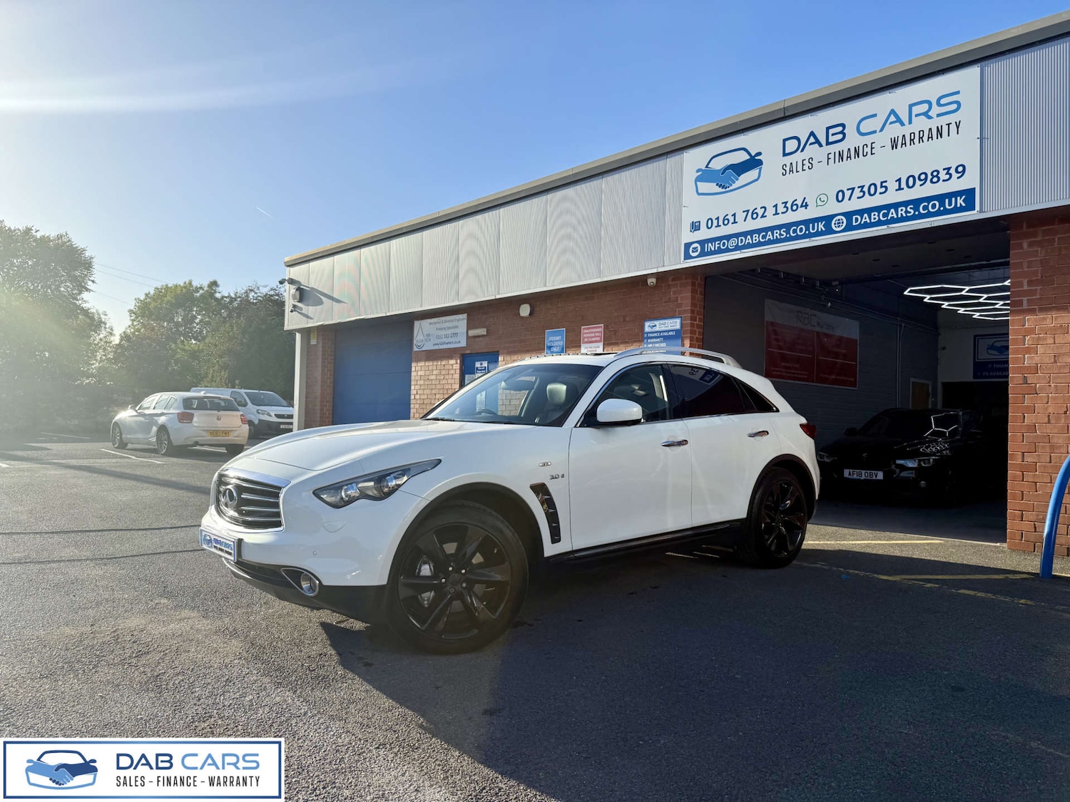 Used Infiniti QX70 2014 for sale - 76184927: Photo 77