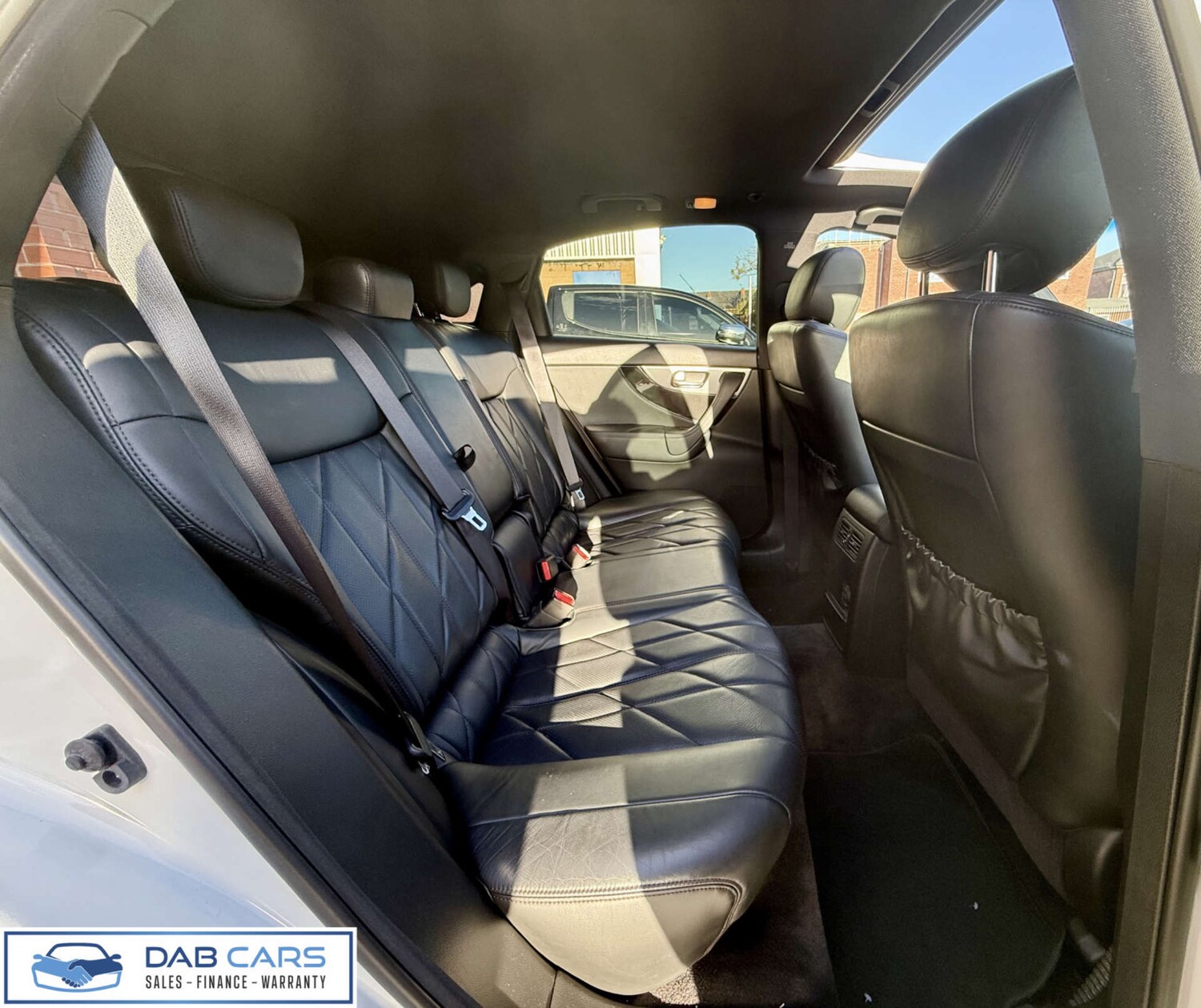 Used Infiniti QX70 2014 for sale - 76184927: Photo 78