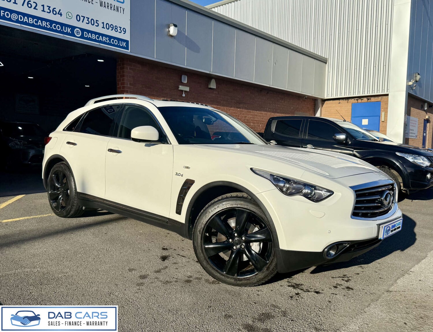 Used Infiniti QX70 2014 for sale - 76184927: Photo 81