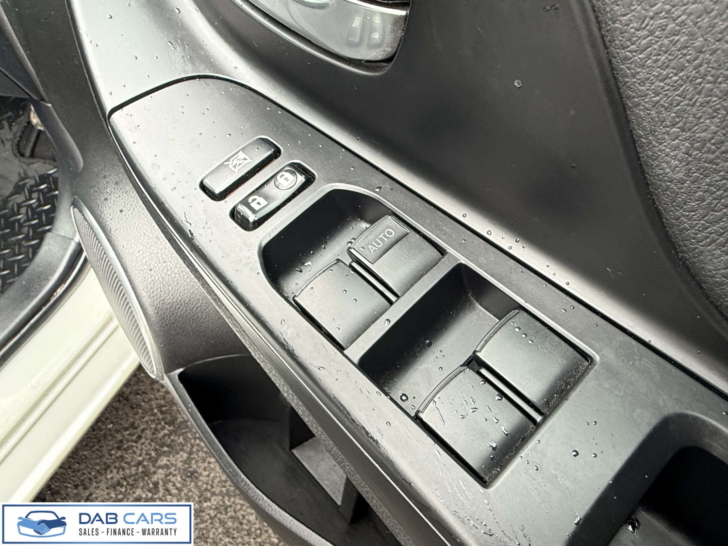 Used Toyota Yaris 2019 for sale - 77535038: Photo 18