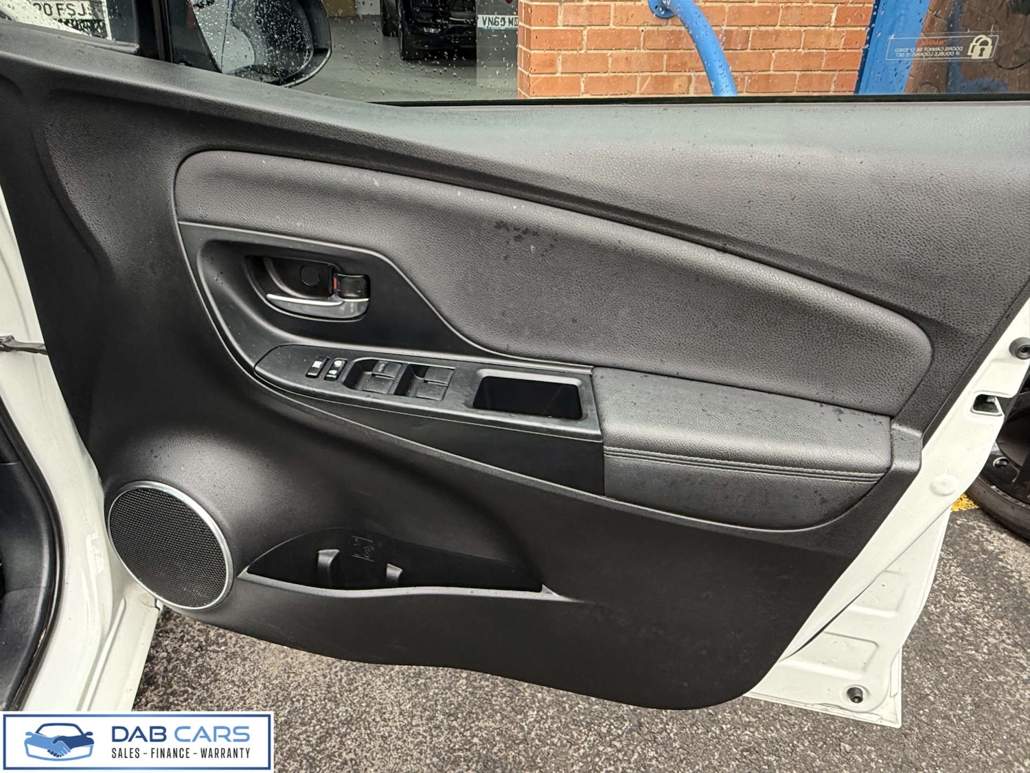 Used Toyota Yaris 2019 for sale - 77535038: Photo 24