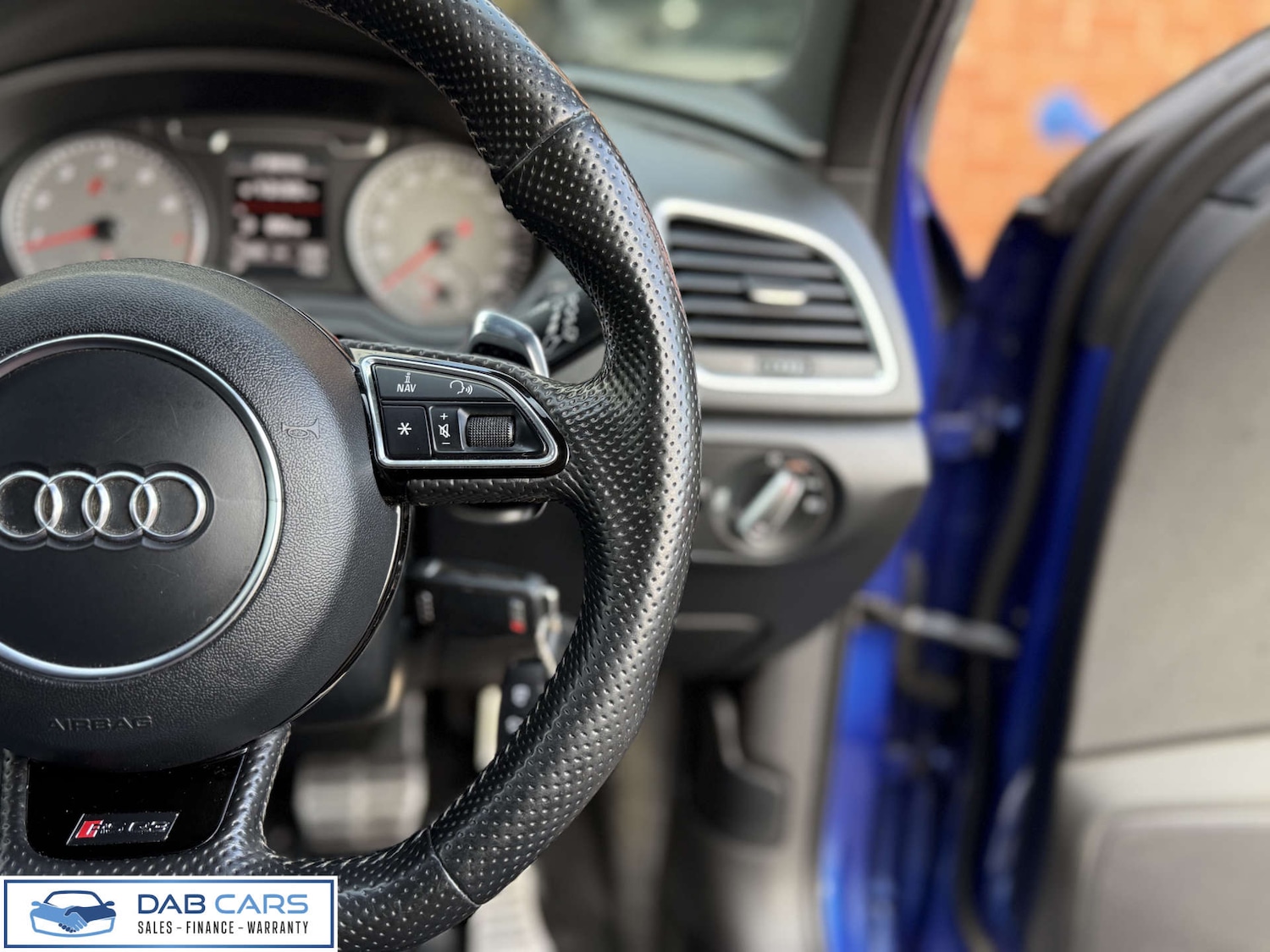 Used Audi Q3 2014 for sale - 77236266: Photo 65