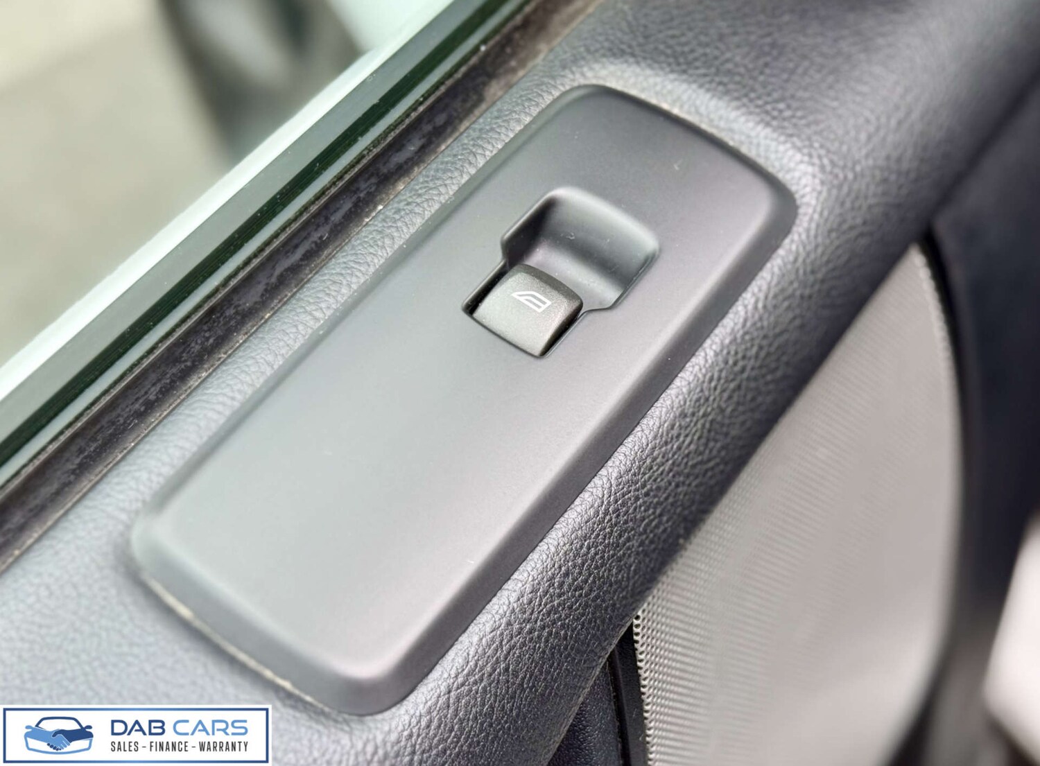 Used Land Rover Discovery 2014 for sale - 76182585: Photo 61