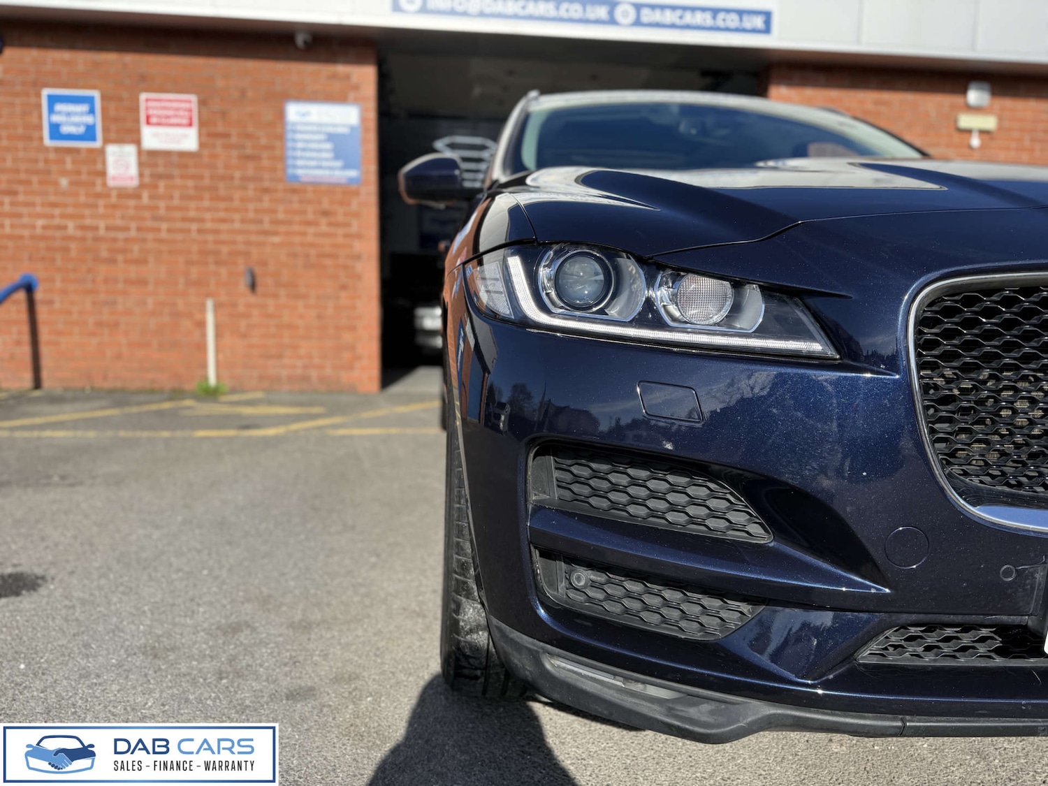 Used Jaguar F-Pace 2016 for sale - 77735058: Photo 42