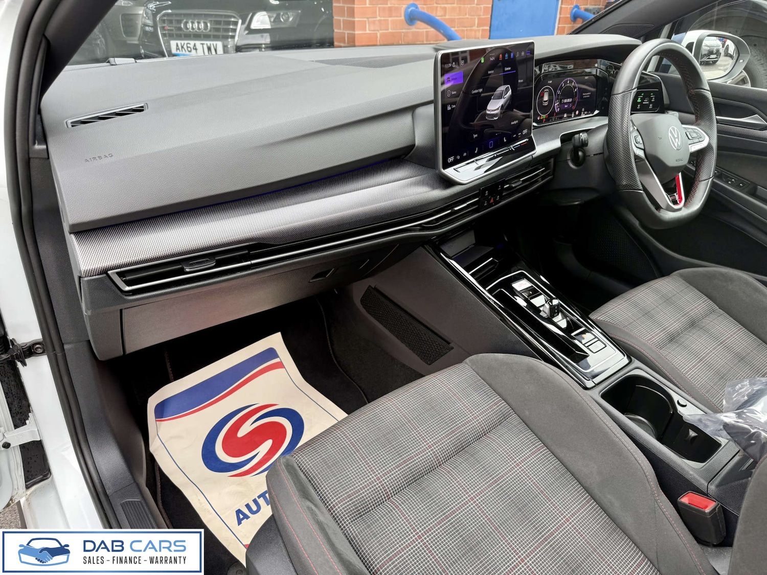 Used Volkswagen Golf 2024 for sale - 76182588: Photo 61