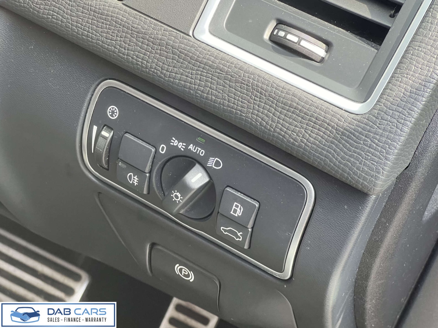 Used Volvo XC60 2015 for sale - 76921216: Photo 19