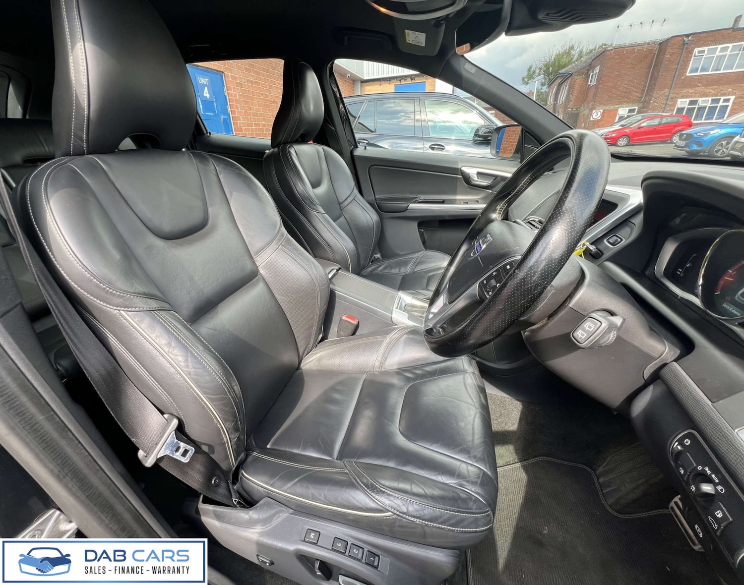 Used Volvo XC60 2015 for sale - 76921216: Photo 42